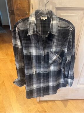 LA MIEL Black & White Plaid Button-Down Shirt